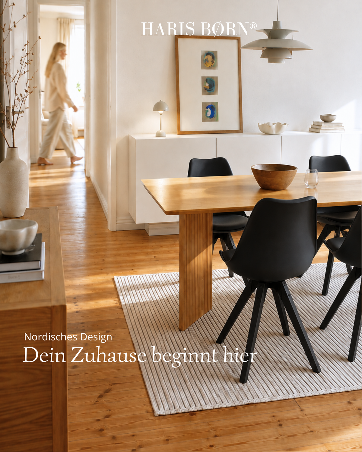 Schalenstuhl mit Holzbeinen